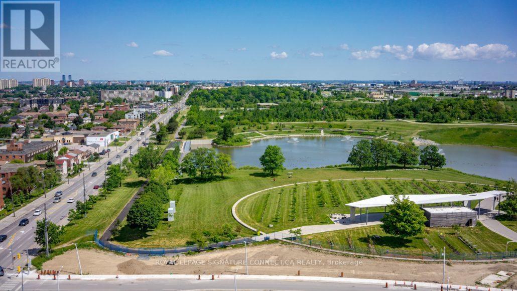 620 - 50 George Butchart Drive, Toronto, Ontario  M3K 0C9 - Photo 17 - W12640938