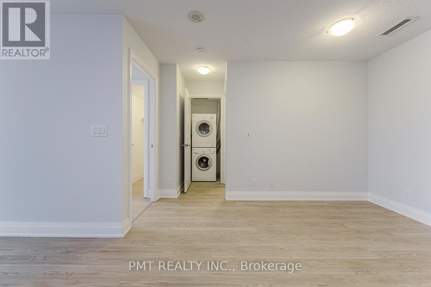 319 - 1 De Boers Drive, Toronto, Ontario  M3J 0G6 - Photo 15 - W12640954