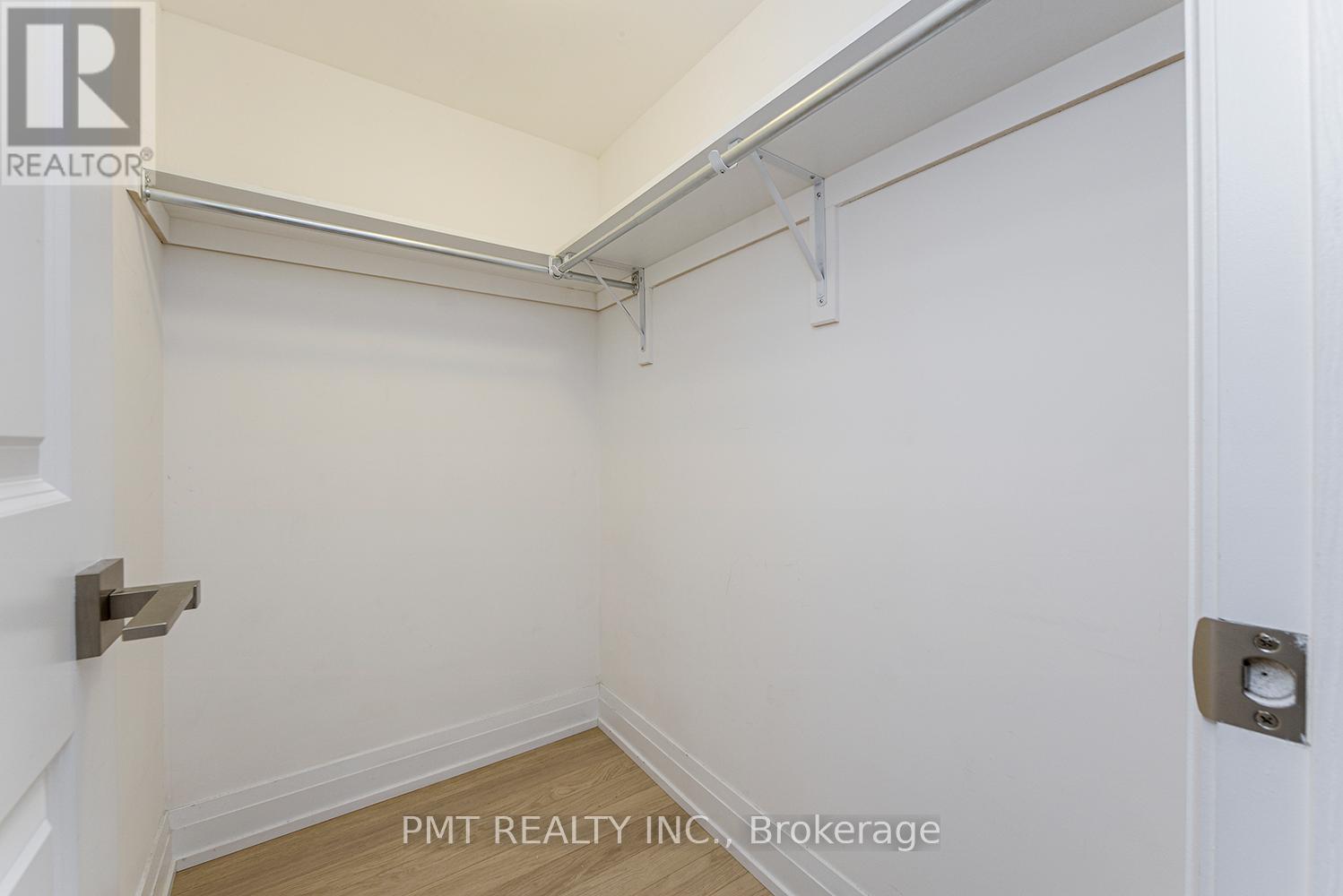 319 - 1 De Boers Drive, Toronto, Ontario  M3J 0G6 - Photo 21 - W12640954