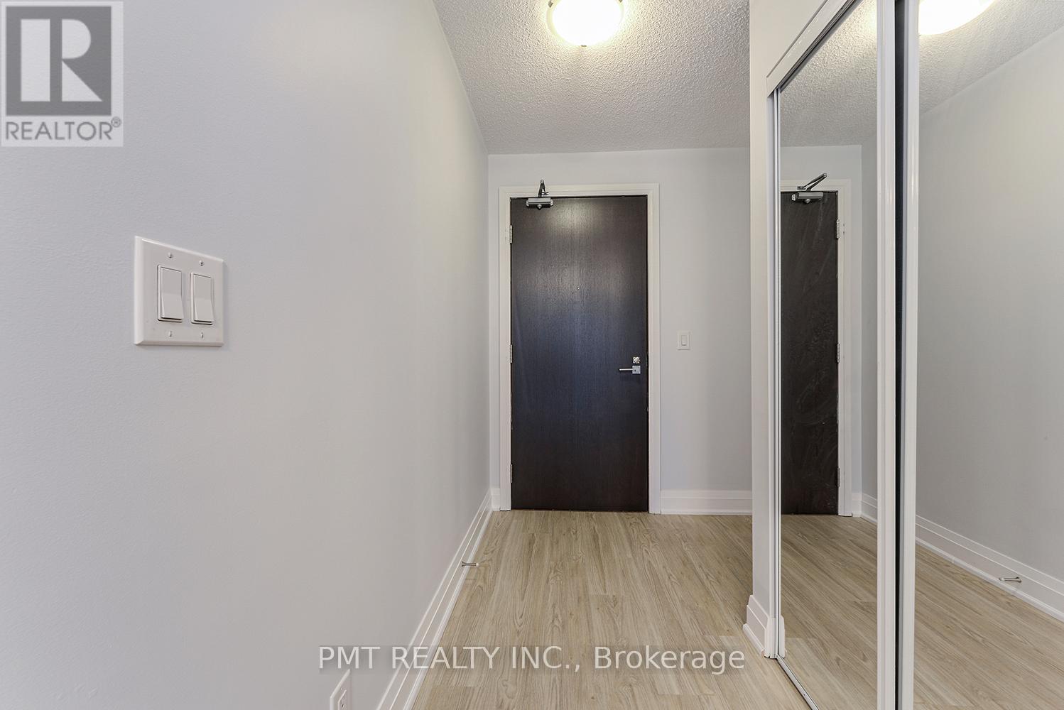 319 - 1 De Boers Drive, Toronto, Ontario  M3J 0G6 - Photo 24 - W12640954