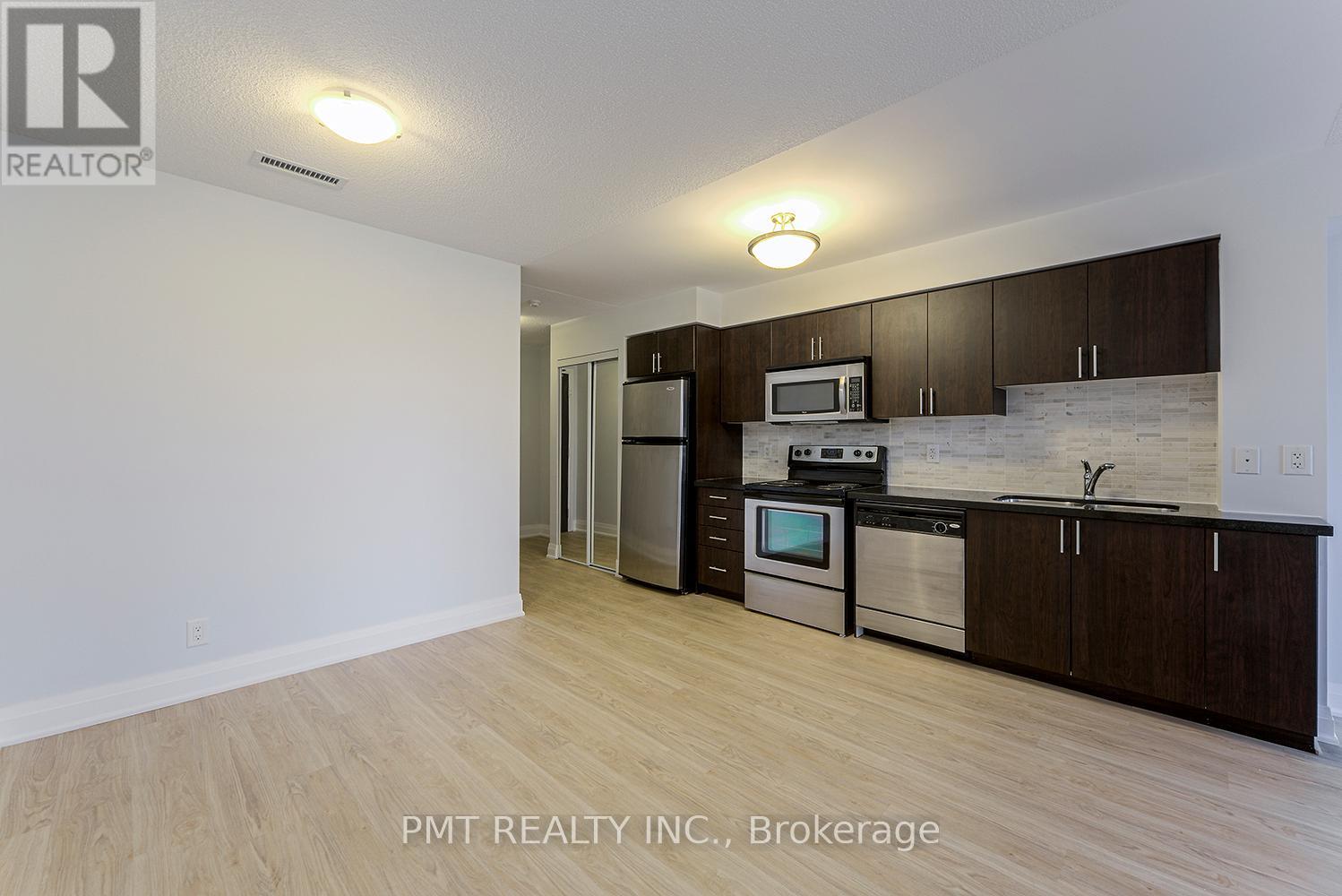 319 - 1 De Boers Drive, Toronto, Ontario  M3J 0G6 - Photo 7 - W12640954