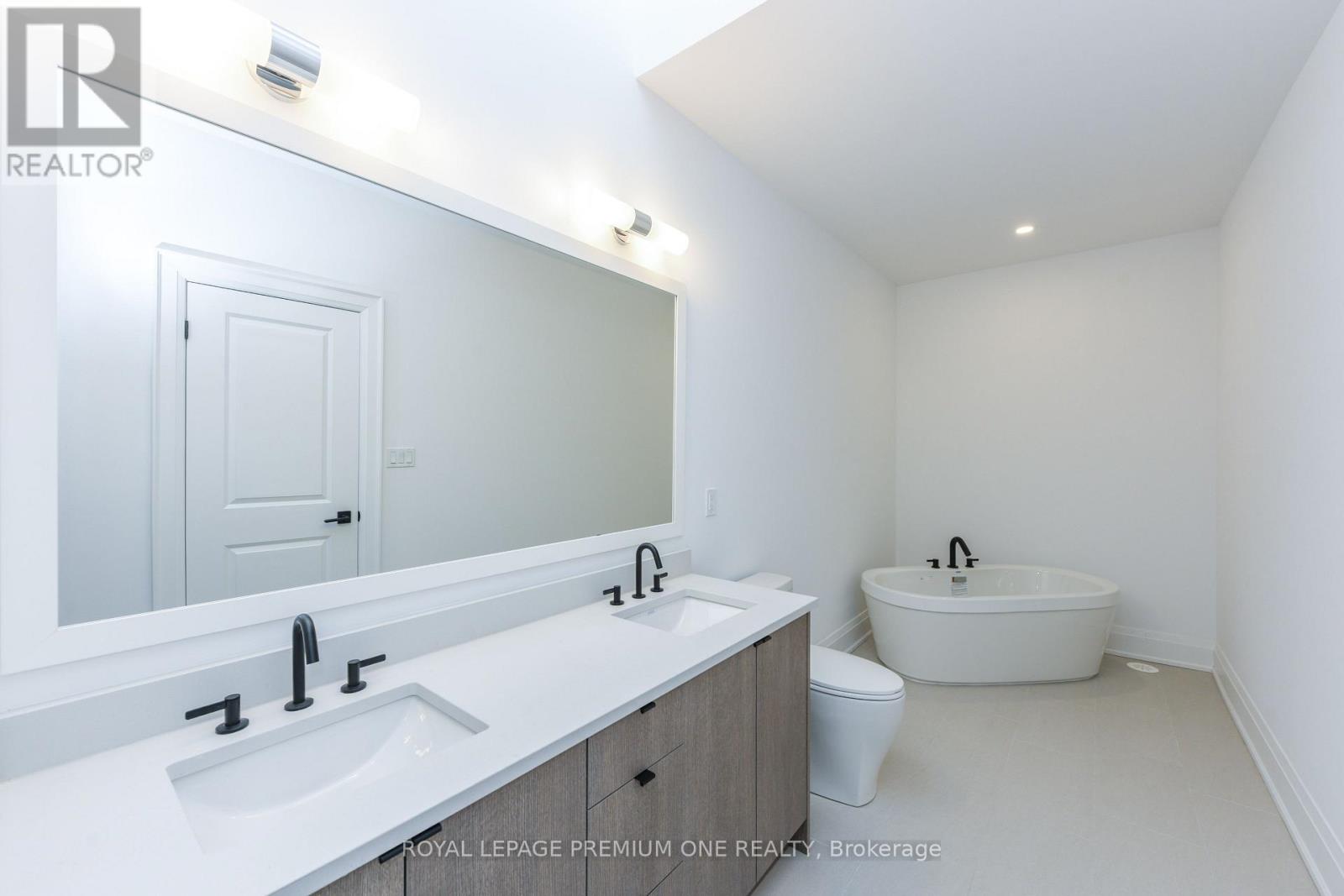 73 - 40 Lunar Crescent, Mississauga, Ontario  L5M 2R4 - Photo 31 - W12640976