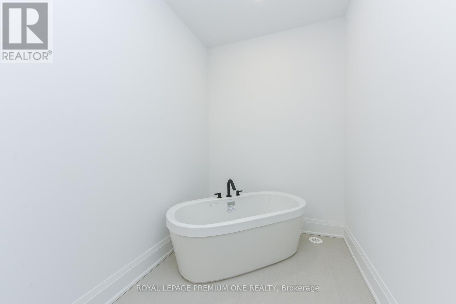 73 - 40 Lunar Crescent, Mississauga, Ontario  L5M 2R4 - Photo 32 - W12640976