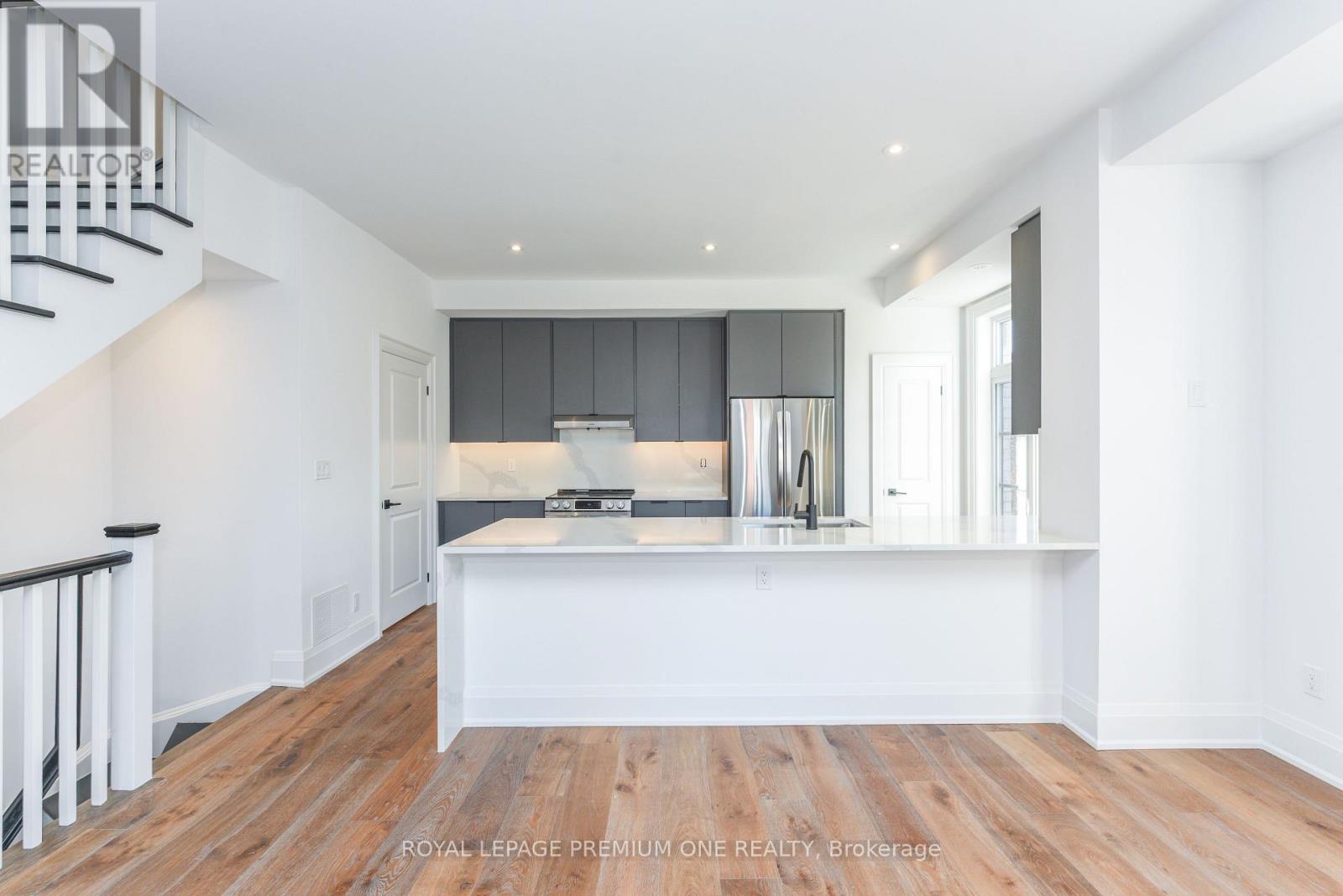 73 - 40 Lunar Crescent, Mississauga, Ontario  L5M 2R4 - Photo 6 - W12640976