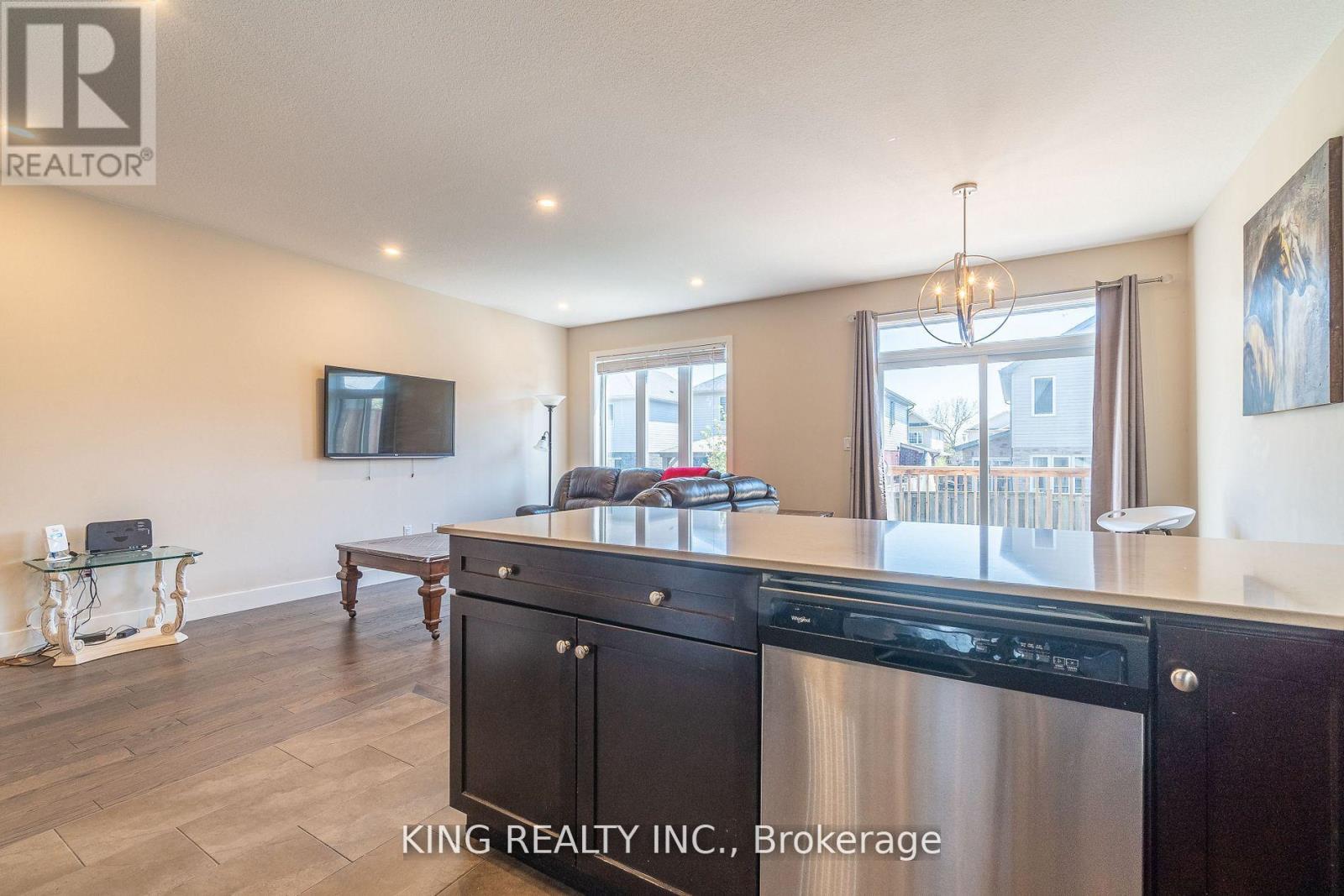 135 - 1960 Dalmagarry Road E, London North, Ontario  N6G 0T8 - Photo 13 - X12640902