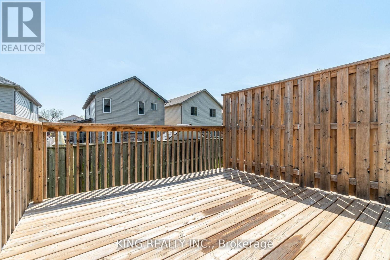 135 - 1960 Dalmagarry Road E, London North, Ontario  N6G 0T8 - Photo 14 - X12640902