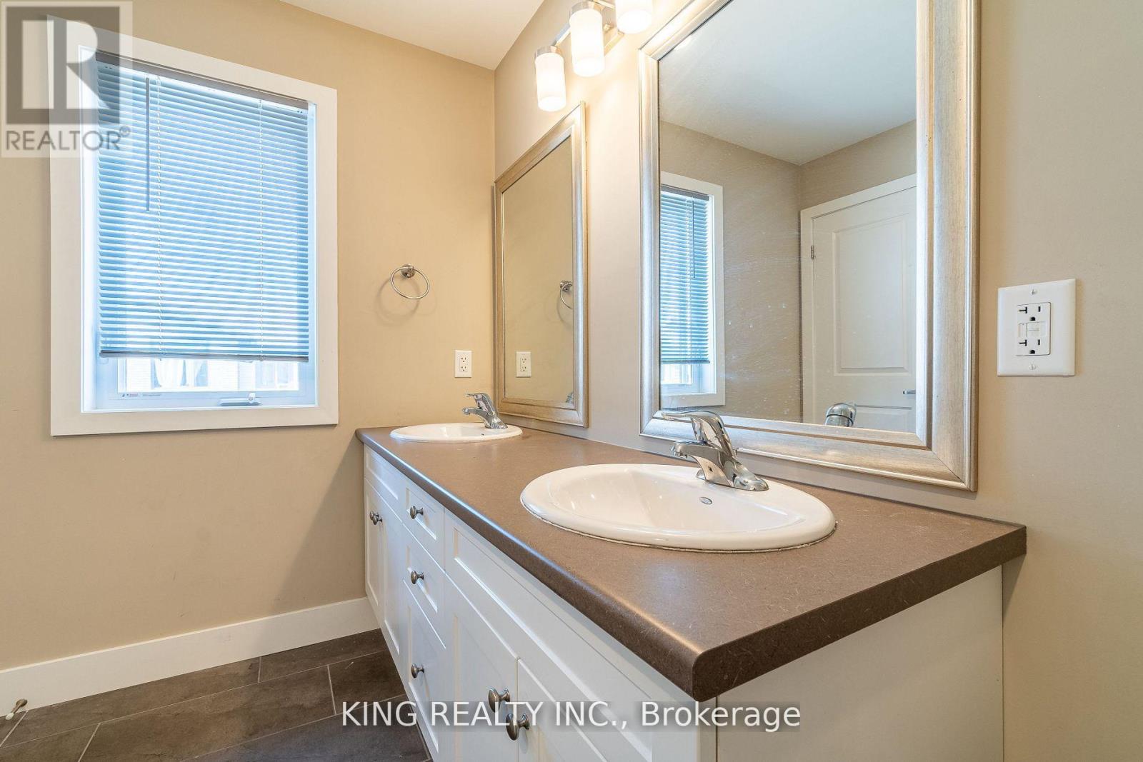 135 - 1960 Dalmagarry Road E, London North, Ontario  N6G 0T8 - Photo 19 - X12640902