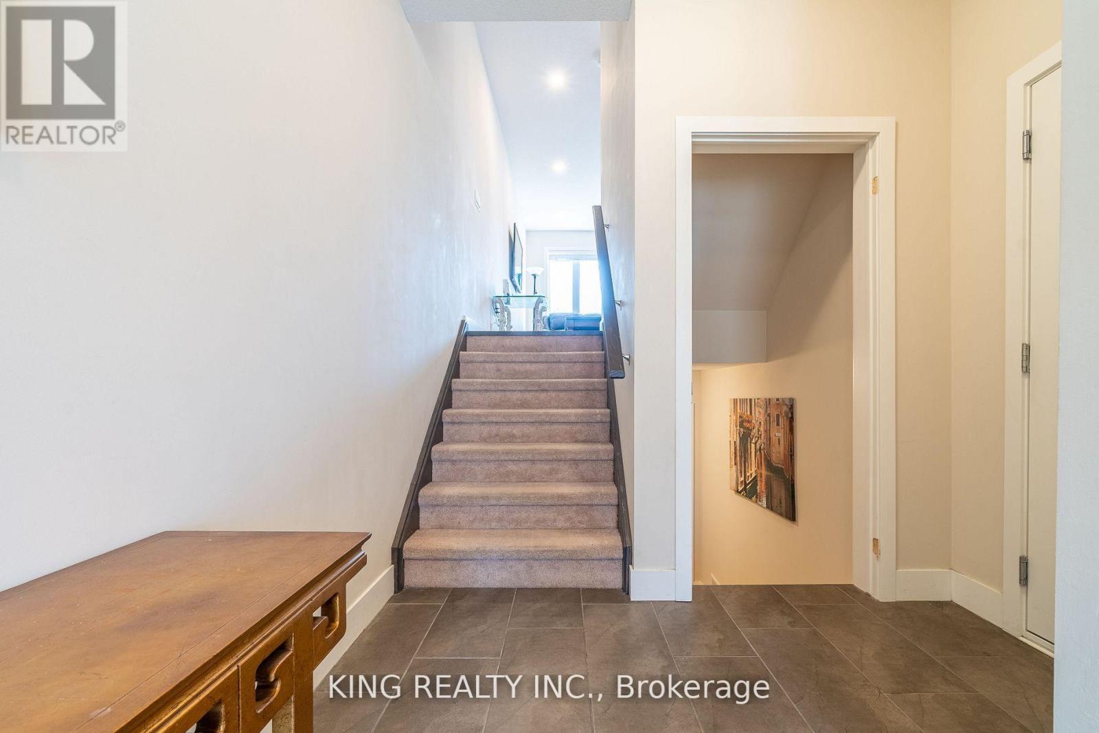 135 - 1960 Dalmagarry Road E, London North, Ontario  N6G 0T8 - Photo 6 - X12640902