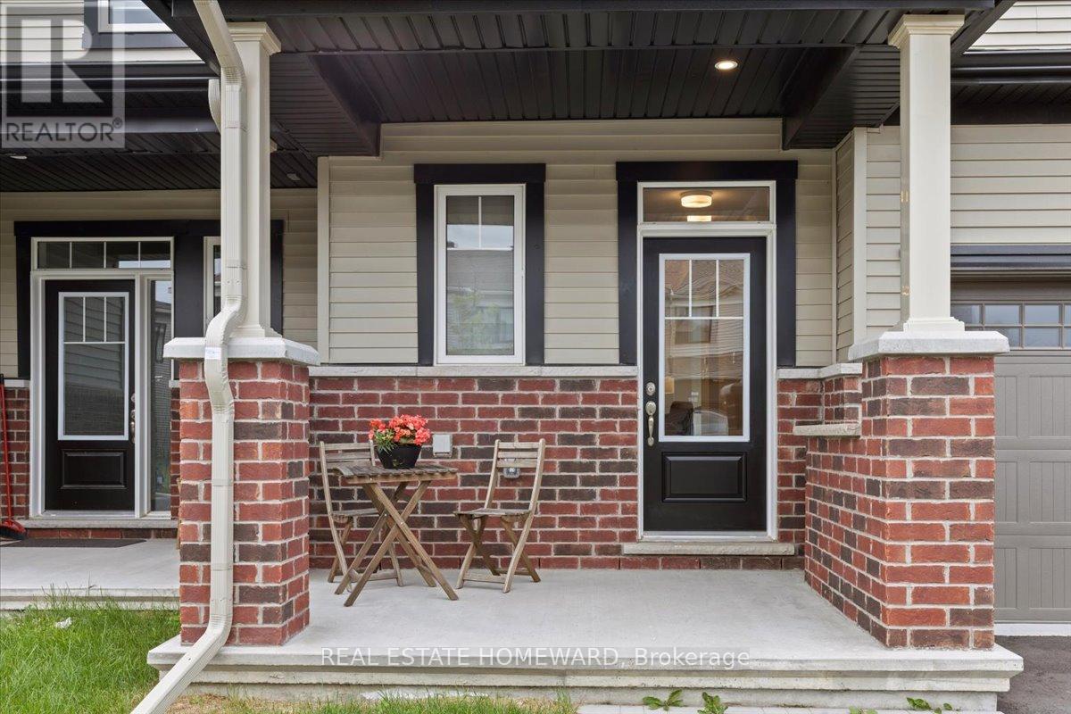 52 Kindred Row, Ottawa, Ontario  K2S 3A1 - Photo 2 - X12640908