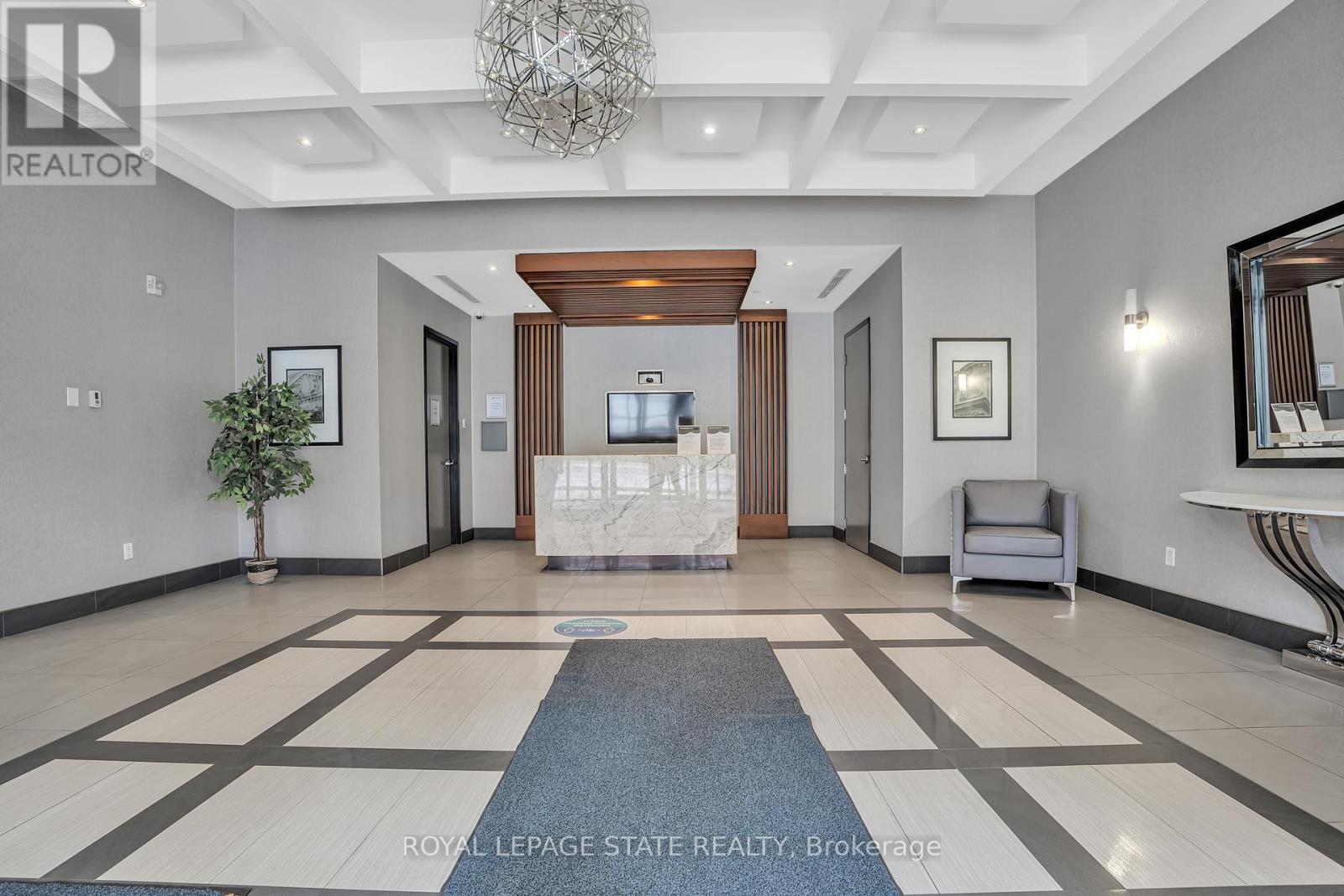 910 - 150 Main Street W, Hamilton, Ontario  L8P 1H8 - Photo 4 - X12640968