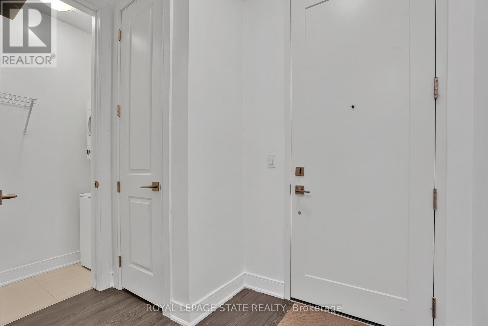 910 - 150 Main Street W, Hamilton, Ontario  L8P 1H8 - Photo 5 - X12640968