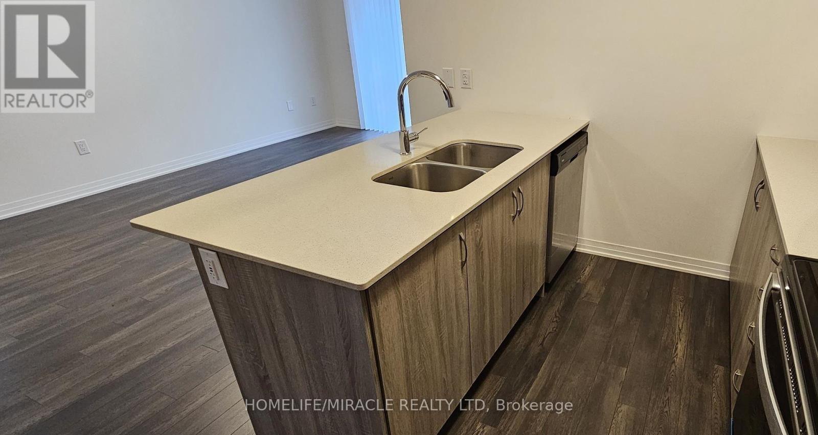 914 - 585 Colborne Street, Brantford, Ontario  N3S 0K4 - Photo 8 - X12640978