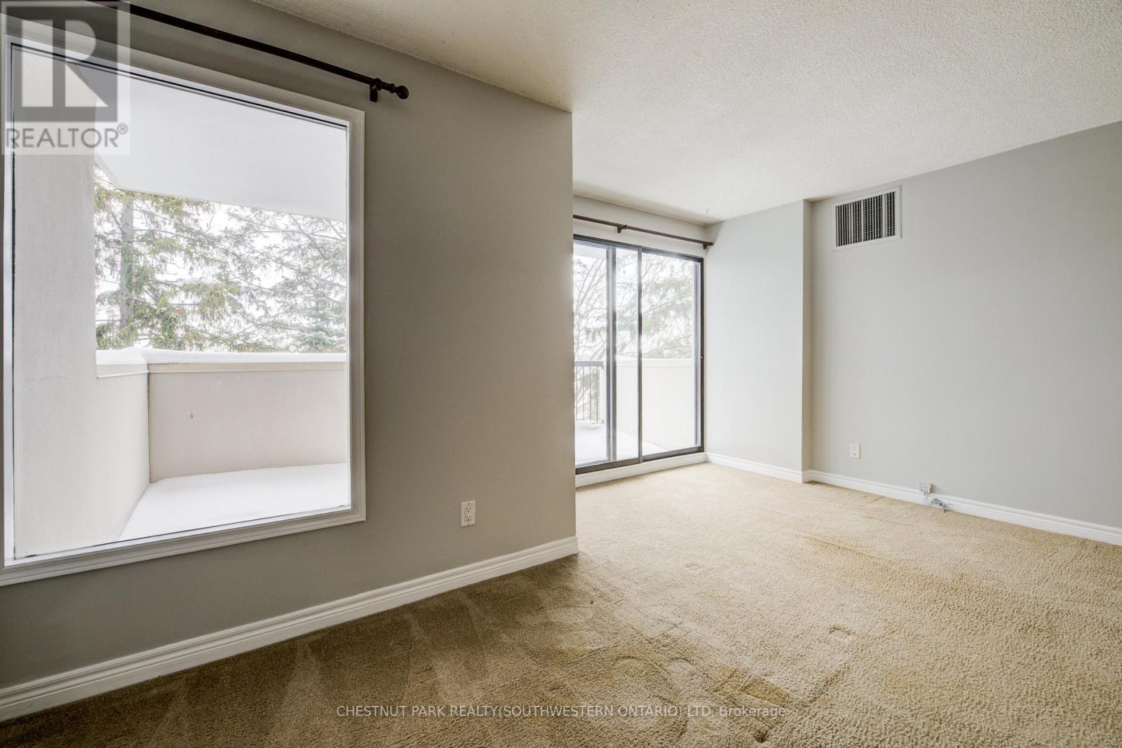 507 - 260 Sheldon Avenue N, Kitchener, Ontario  N2H 6P2 - Photo 10 - X12640994