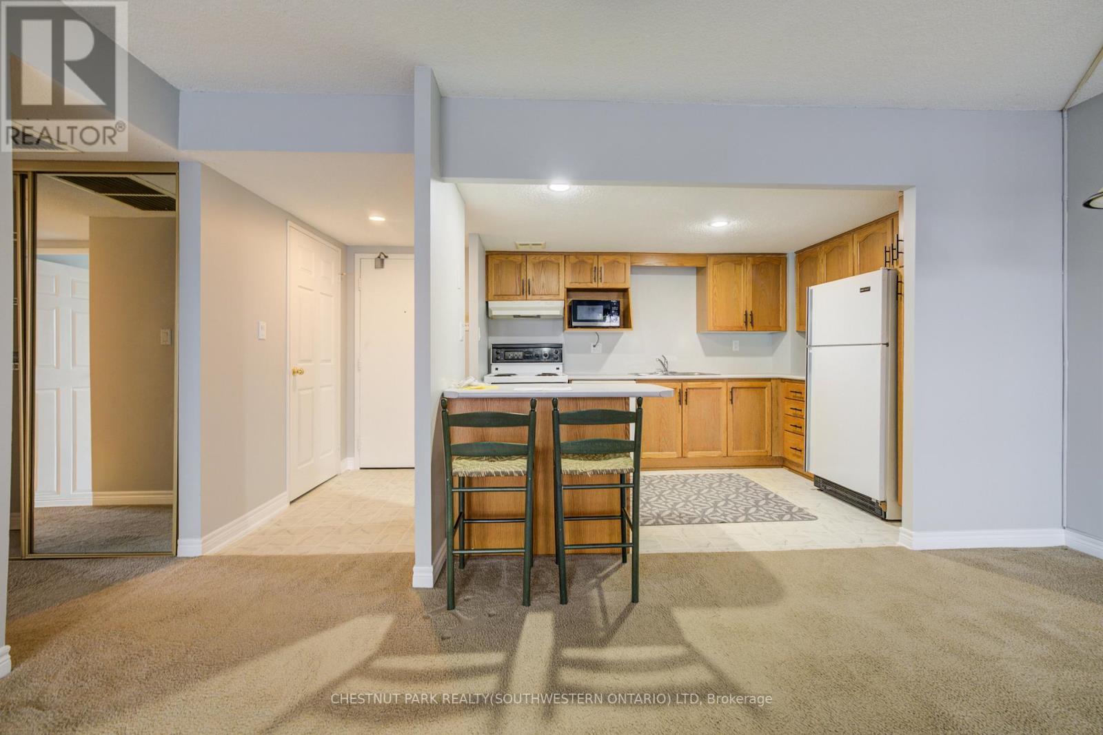 507 - 260 Sheldon Avenue N, Kitchener, Ontario  N2H 6P2 - Photo 6 - X12640994