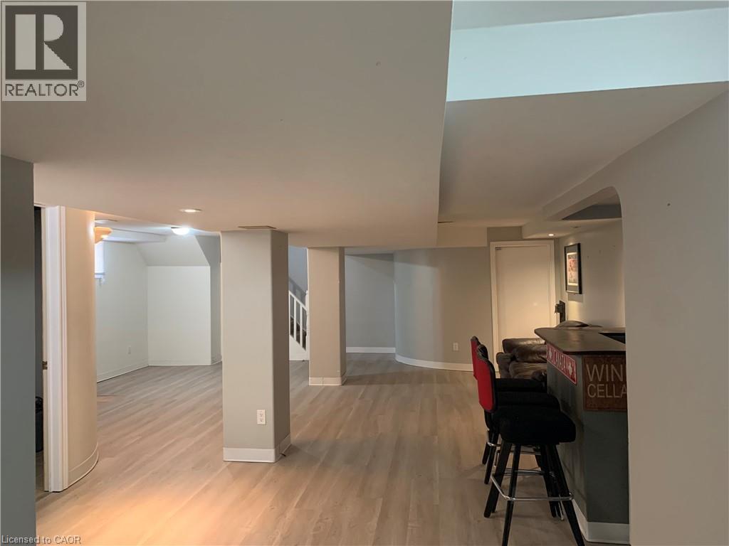 72 Southmeadow Crescent Unit# Lower, Stoney Creek, Ontario  L8G 3E7 - Photo 4 - 40794473