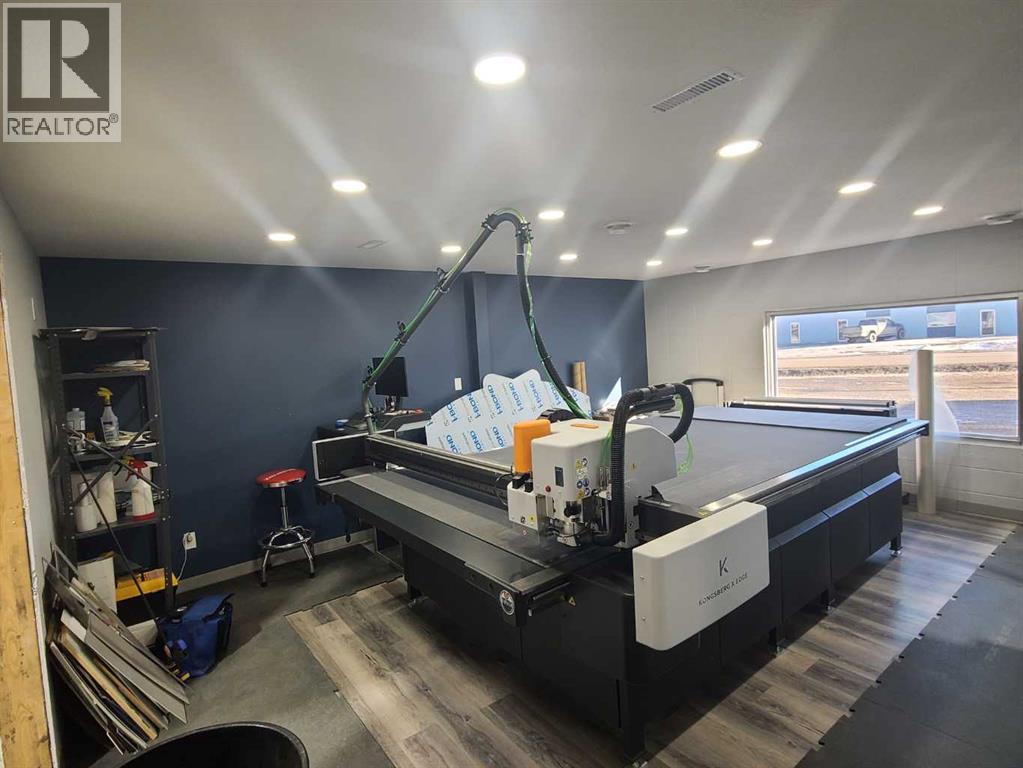 7810 102 Avenue, Peace River, Alberta  T8S 1R2 - Photo 16 - A2202161