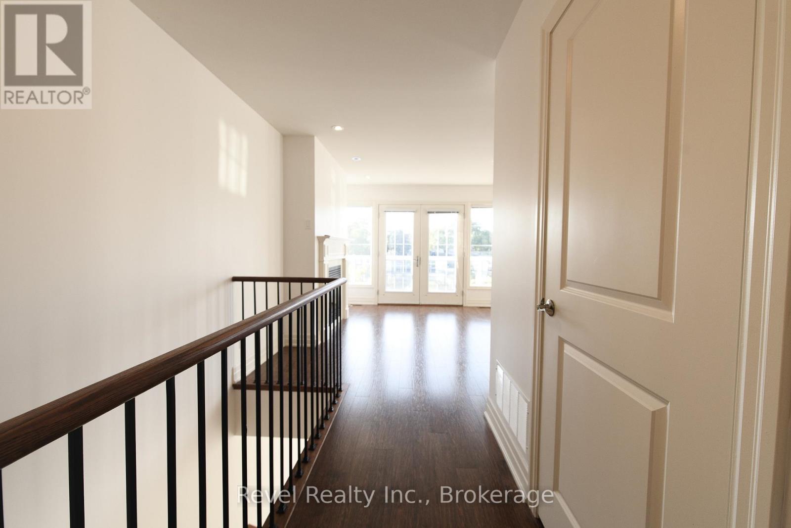 4 - 64 River Road E, Wasaga Beach, Ontario L9Z 2L1 - Photo 3 - S12641038