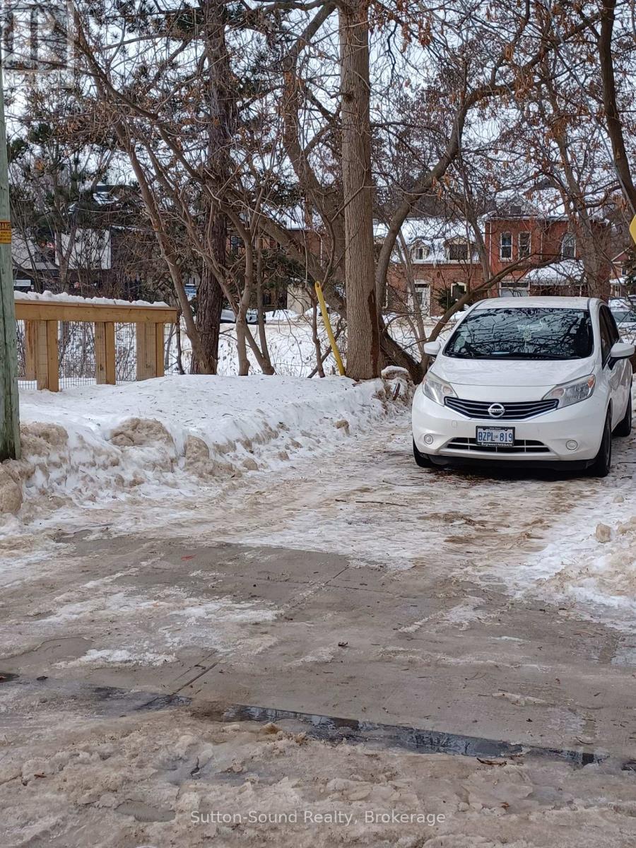 X 1ST AVENUE E, owen sound, Ontario