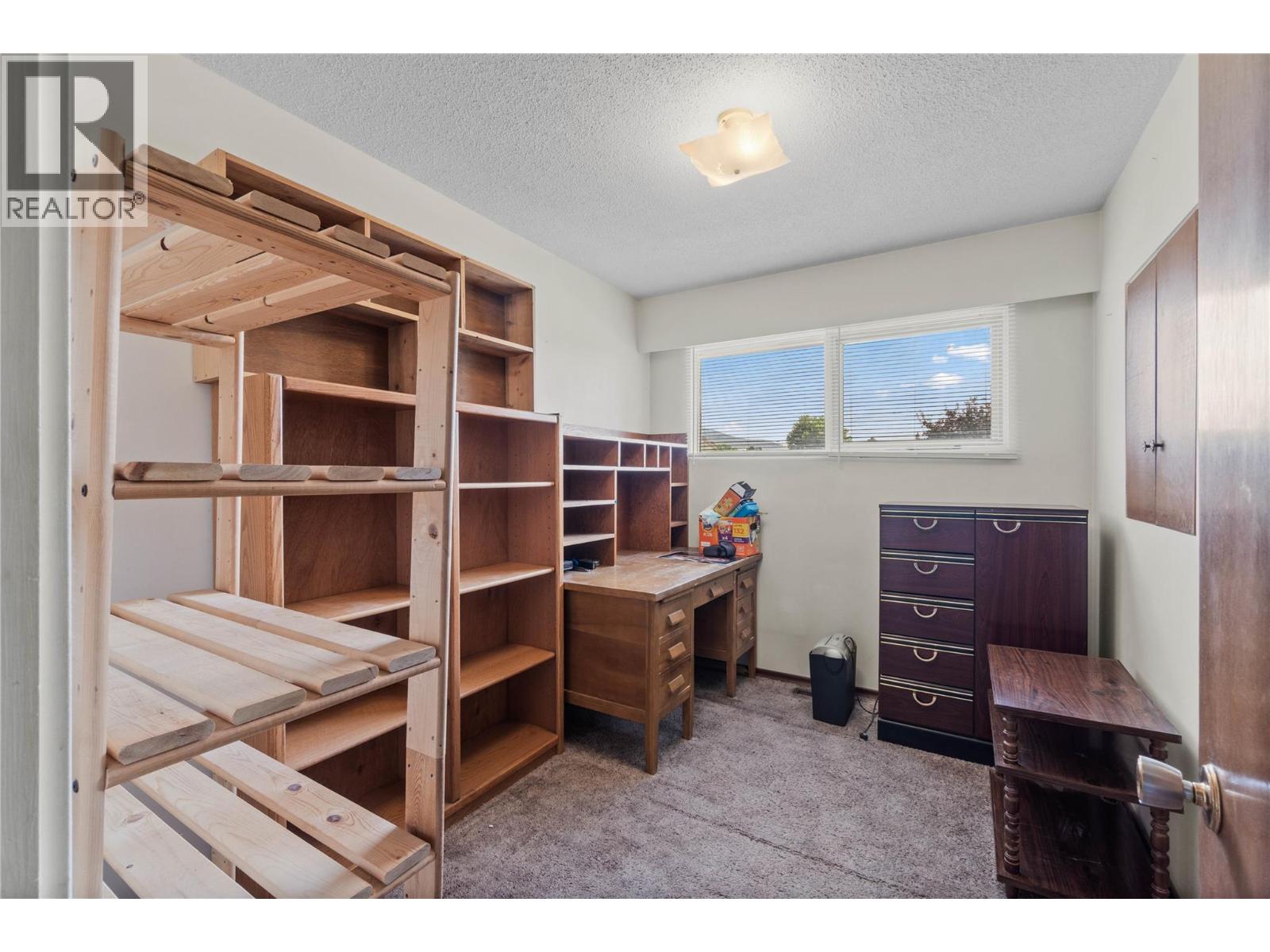 1118 Chateau Street, Kamloops, British Columbia  V2B 5R4 - Photo 13 - 10346672