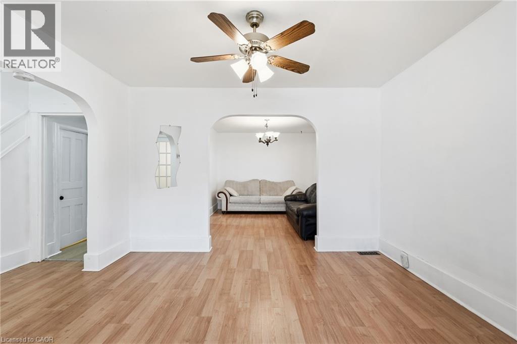 20 York Street, Welland, Ontario  L3B 4A6 - Photo 13 - 40794306