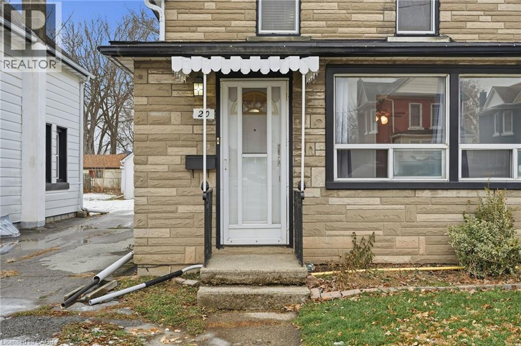 20 York Street, Welland, Ontario  L3B 4A6 - Photo 5 - 40794306
