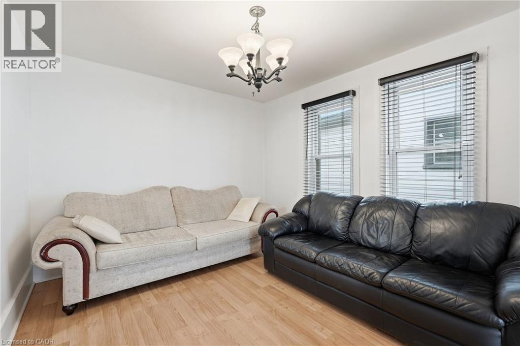 20 York Street, Welland, Ontario  L3B 4A6 - Photo 15 - 40794306