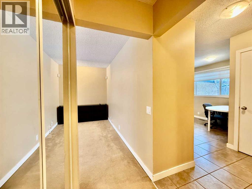 439 Ranchview Court Nw, Calgary, Alberta  T3G 1A7 - Photo 9 - A2274119