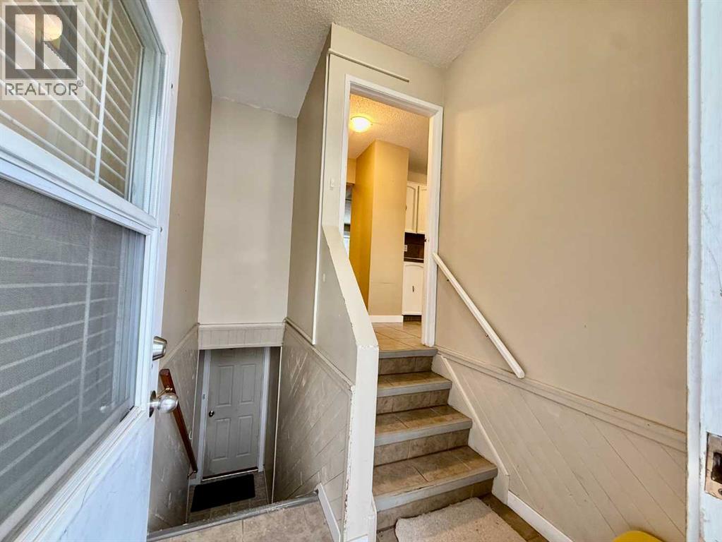 439 Ranchview Court Nw, Calgary, Alberta  T3G 1A7 - Photo 16 - A2274119