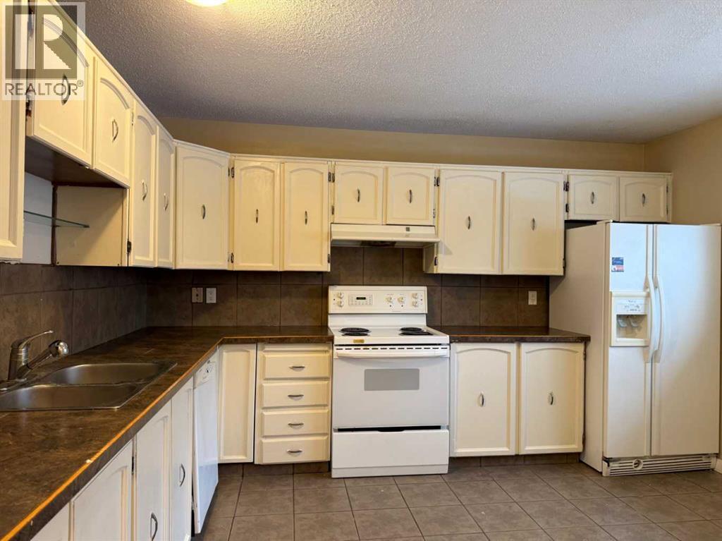 439 Ranchview Court Nw, Calgary, Alberta  T3G 1A7 - Photo 2 - A2274119