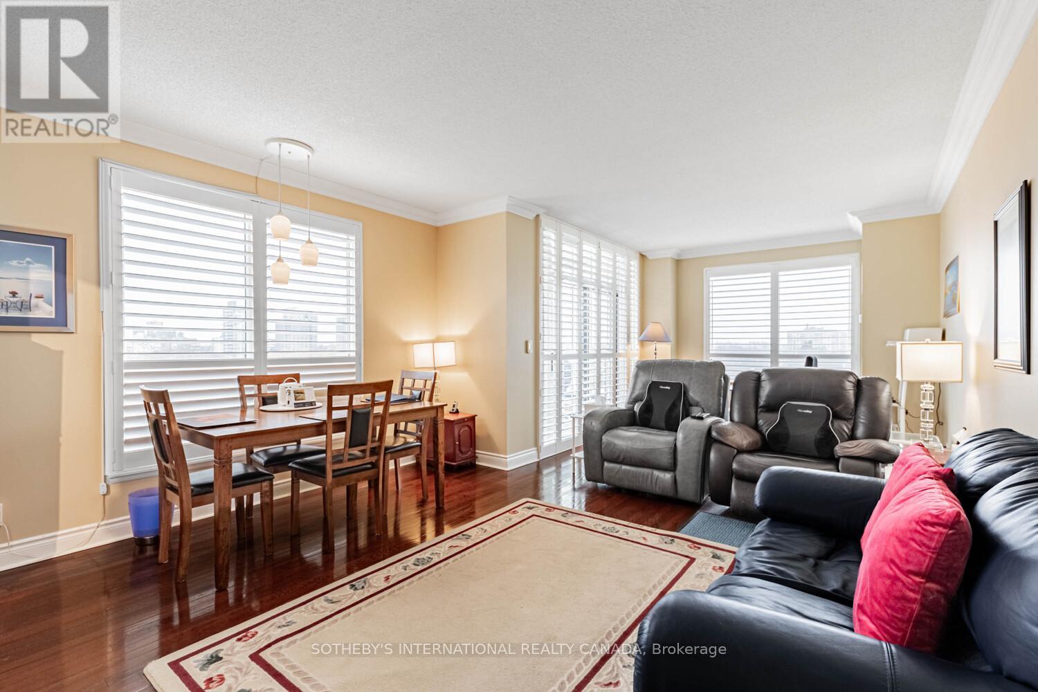 907 - 10 Delisle Avenue, Toronto, Ontario  M4V 3C6 - Photo 5 - C12640956