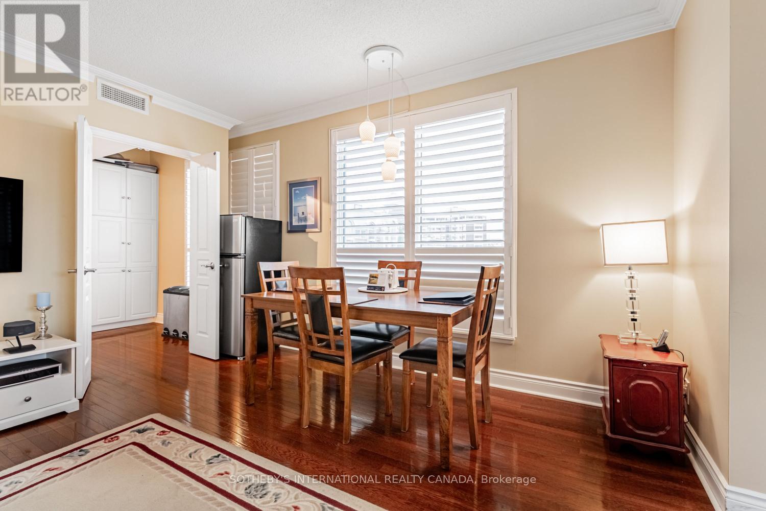 907 - 10 Delisle Avenue, Toronto, Ontario  M4V 3C6 - Photo 7 - C12640956