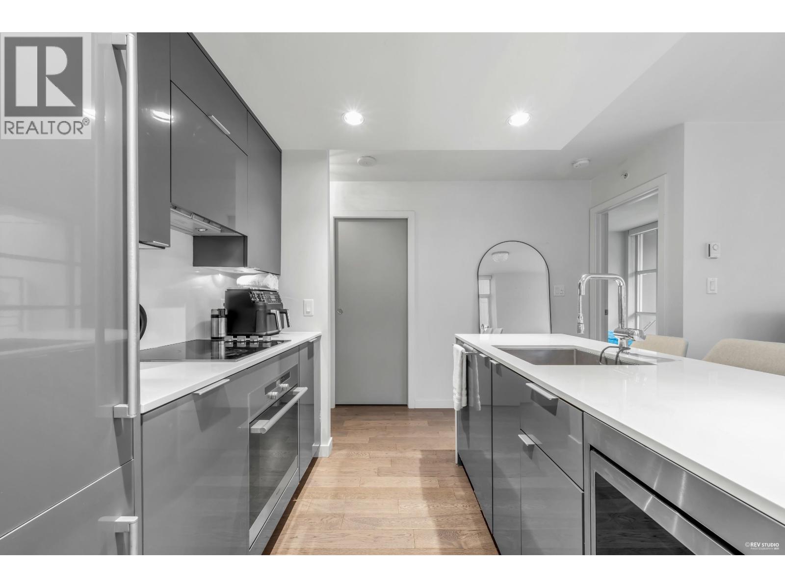 309 161 W GEORGIA STREET, Vancouver, British Columbia