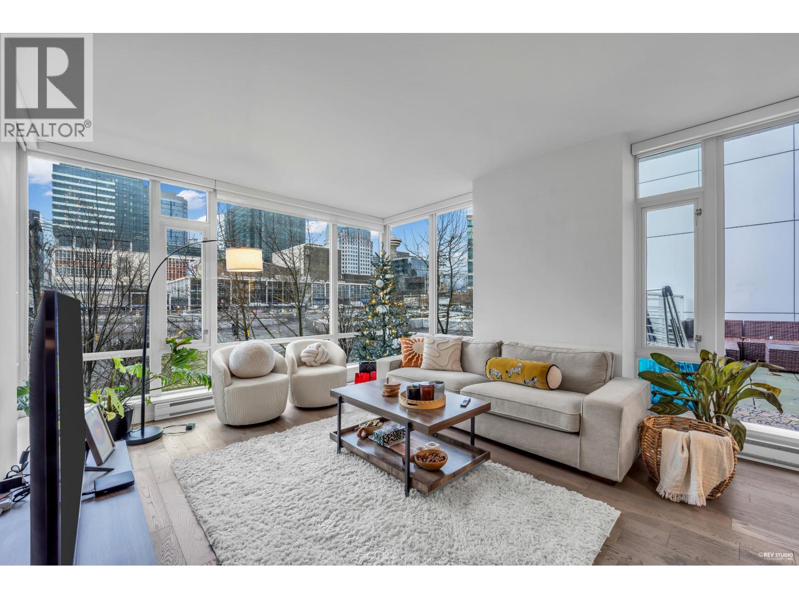 309 161 W Georgia Street, Vancouver, British Columbia  V6B 0K9 - Photo 2 - R3073418