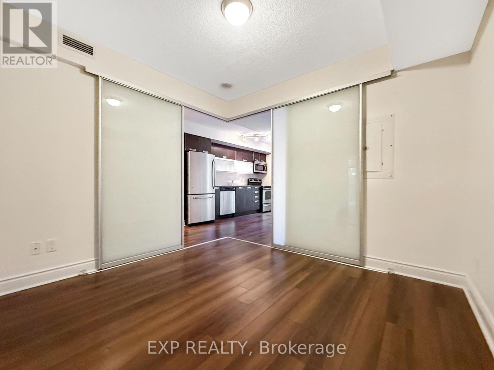 308 - 28 Ted Rogers Way, Toronto, Ontario  M4Y 2W7 - Photo 17 - C12641002