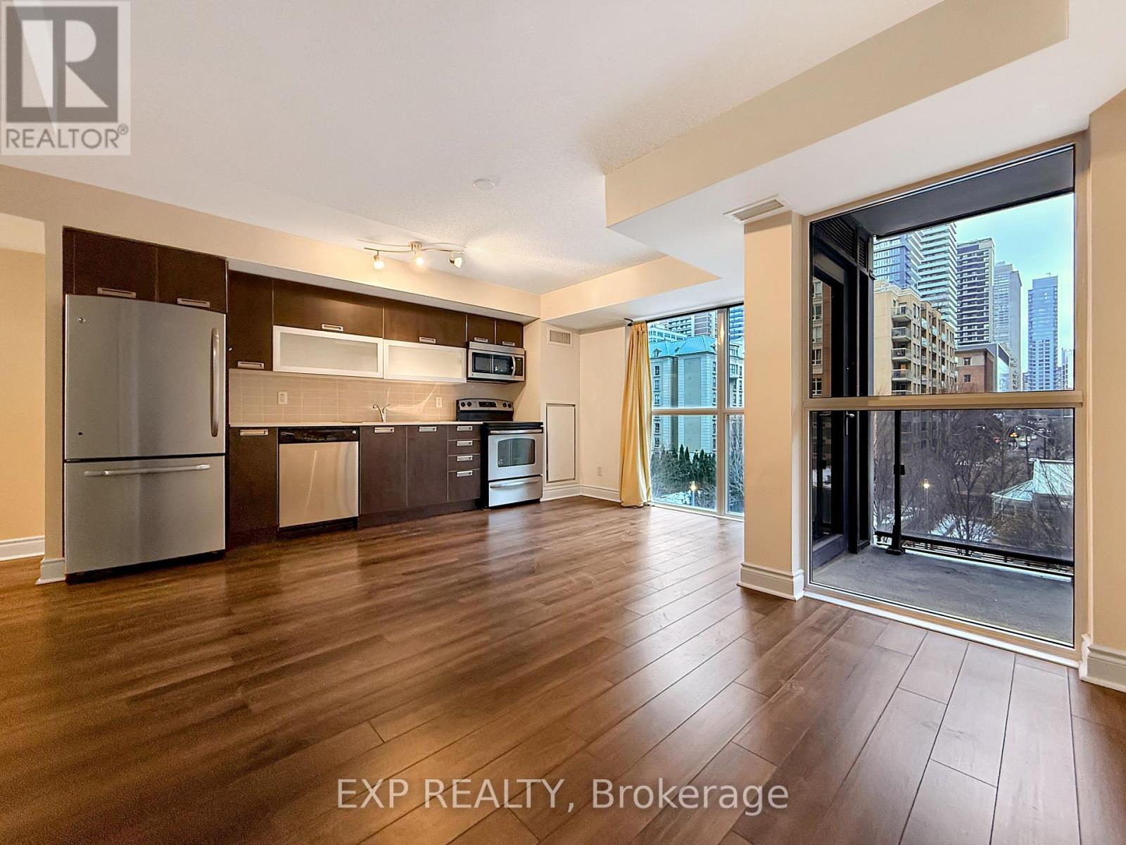 308 - 28 Ted Rogers Way, Toronto, Ontario  M4Y 2W7 - Photo 2 - C12641002