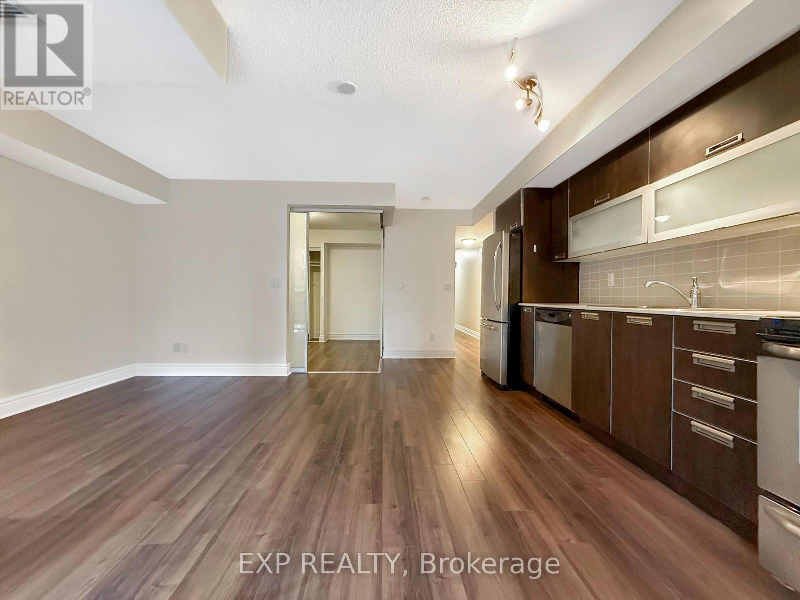 308 - 28 Ted Rogers Way, Toronto, Ontario  M4Y 2W7 - Photo 5 - C12641002