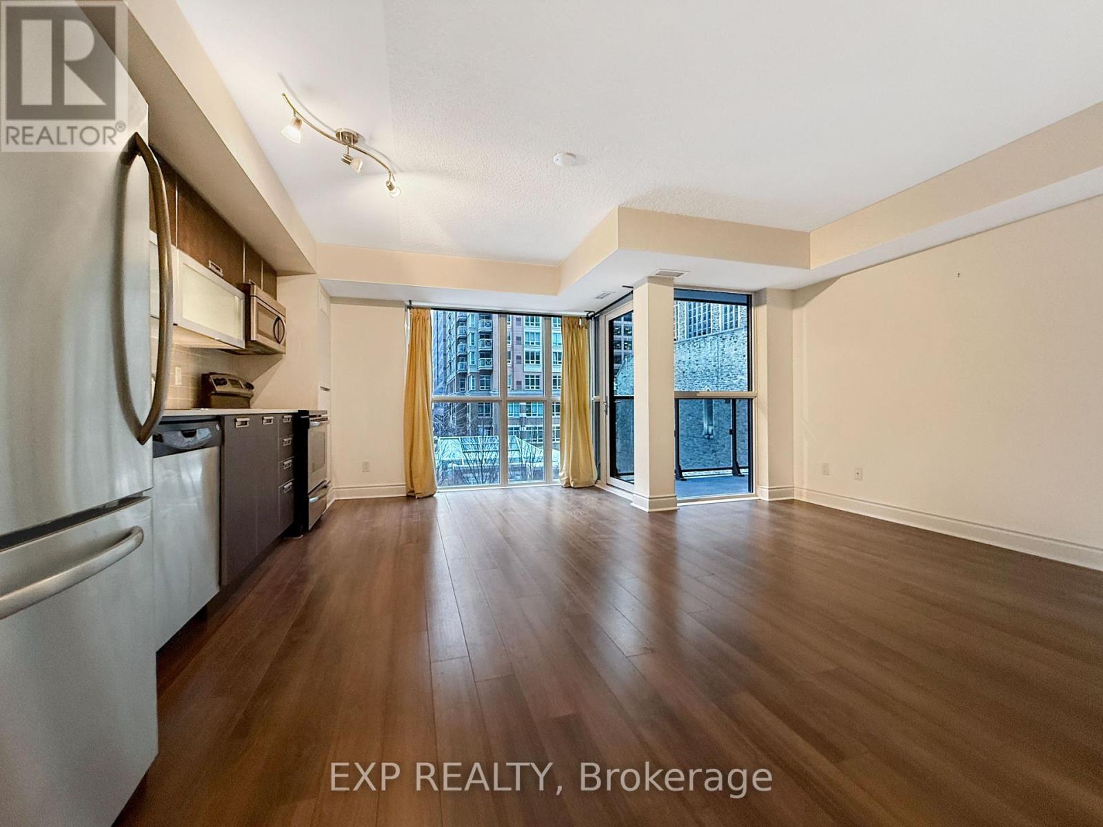 308 - 28 Ted Rogers Way, Toronto, Ontario  M4Y 2W7 - Photo 6 - C12641002