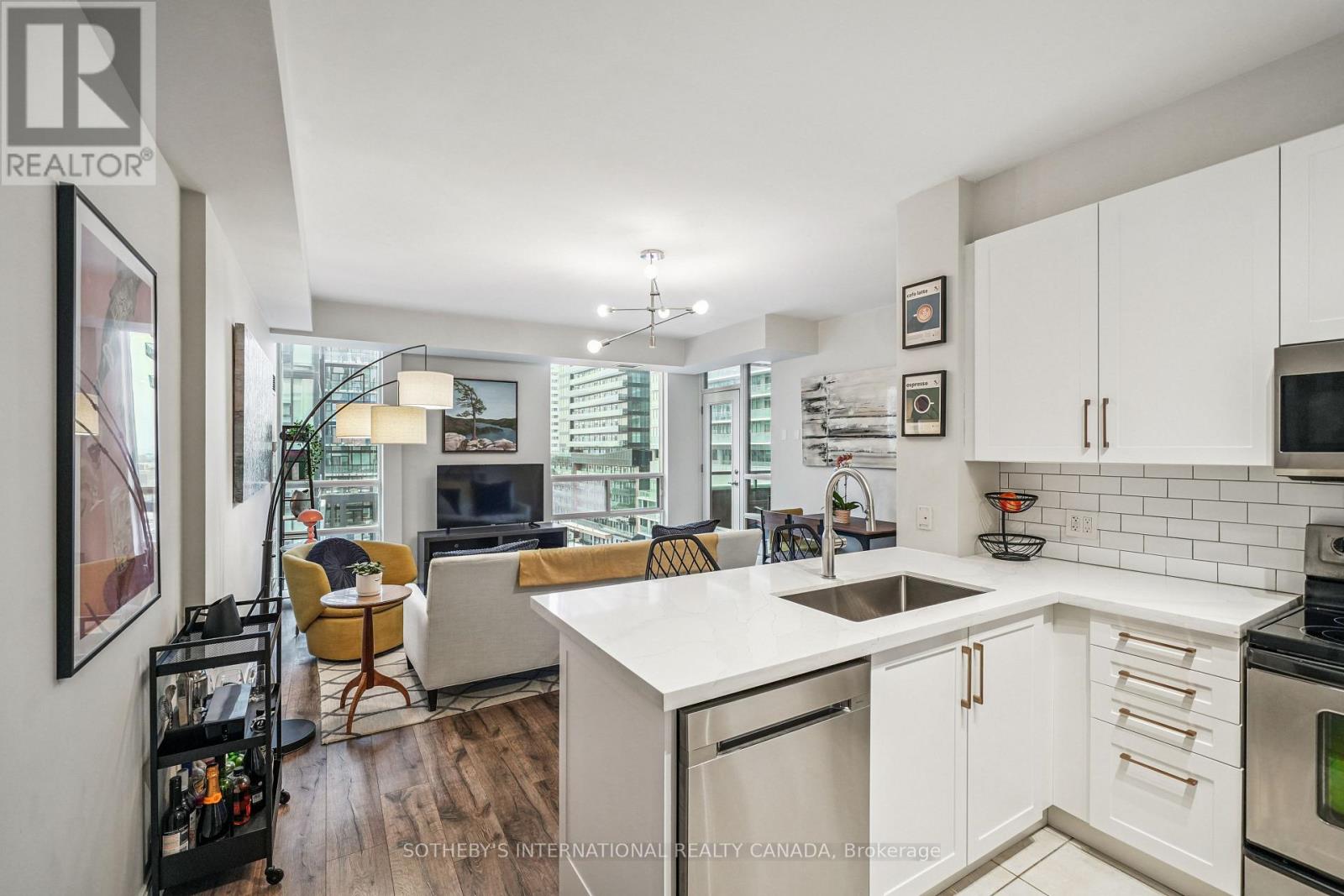 708 - 88 Broadway Avenue, Toronto, Ontario  M4P 0A5 - Photo 3 - C12641100