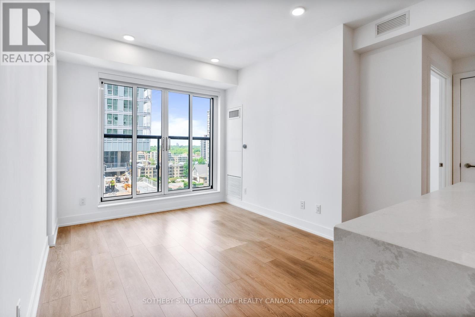 308 - 200 Redpath Avenue, Toronto, Ontario  M4P 0E6 - Photo 3 - C12641102