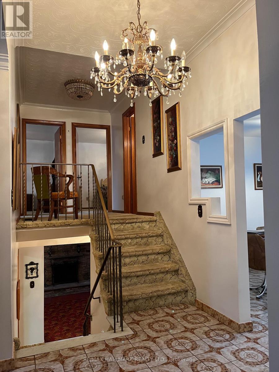 68 Fergalea Avenue, Toronto, Ontario  M1E 3L6 - Photo 3 - E12641012