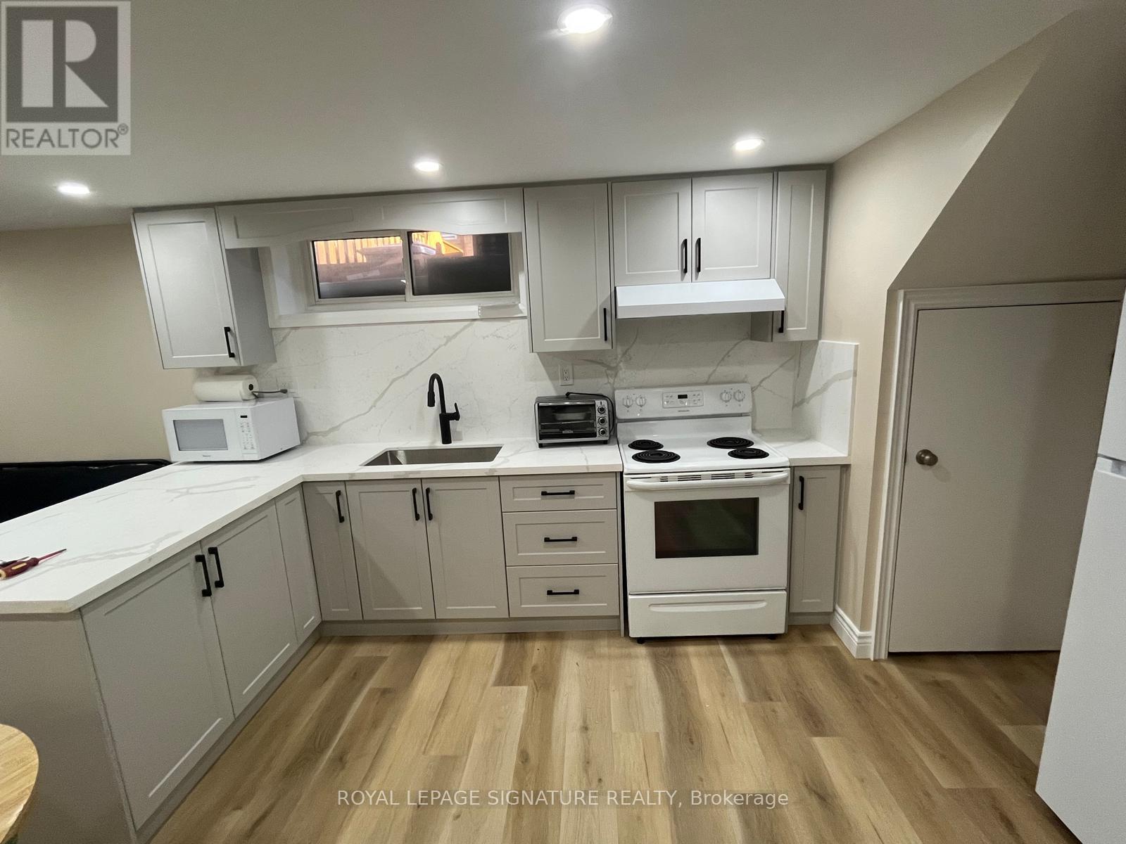 Bsmt - 67 Hart Avenue, Toronto, Ontario  M1K 3H3 - Photo 3 - E12641036