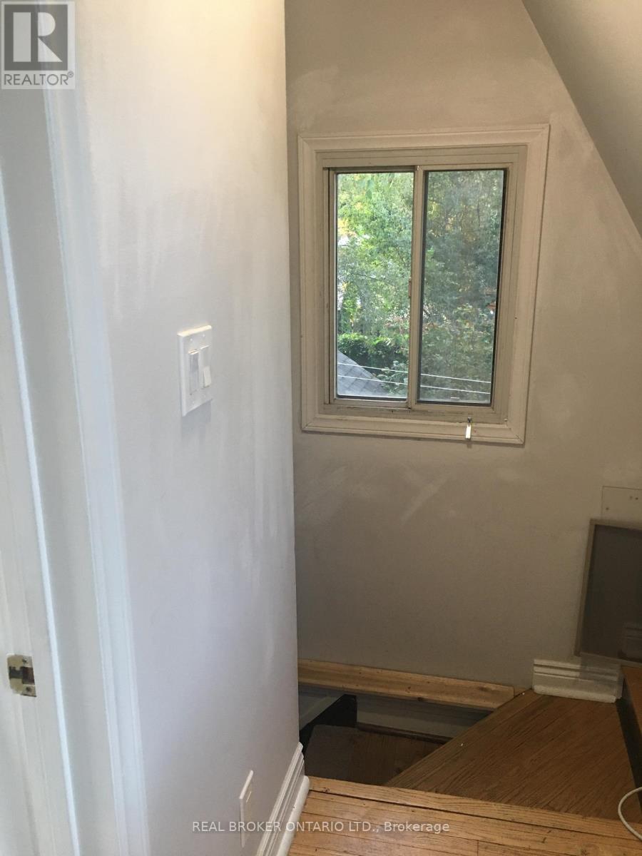 80a Courcelette Road, Toronto, Ontario  M1N 2T2 - Photo 5 - E12641088