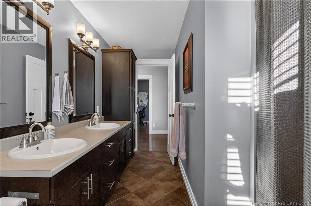 9 Hammond, Moncton, New Brunswick  E1A 6C4 - Photo 28 - NB131336