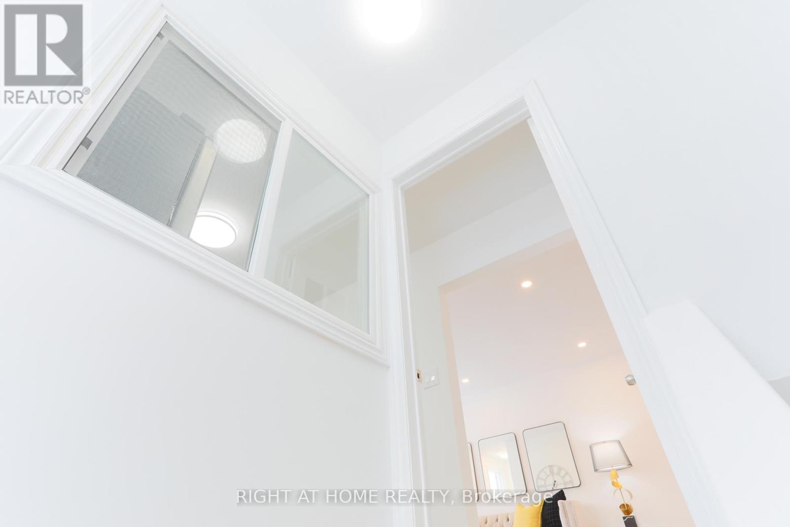 303 Blue Grass Boulevard, Richmond Hill, Ontario  L4C 3H3 - Photo 26 - N12641008