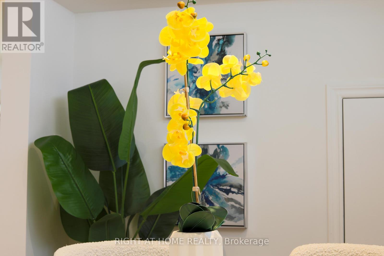 303 Blue Grass Boulevard, Richmond Hill, Ontario  L4C 3H3 - Photo 44 - N12641008