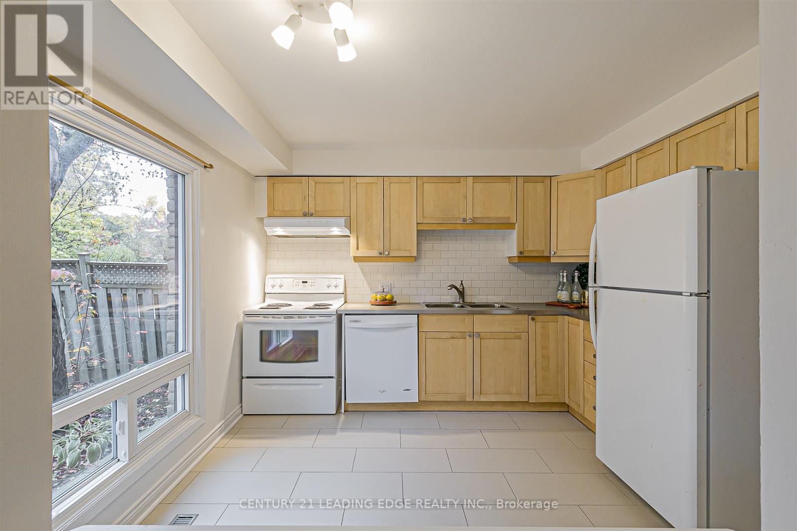 65 Karma Road, Markham, Ontario  L3R 4S8 - Photo 14 - N12641080