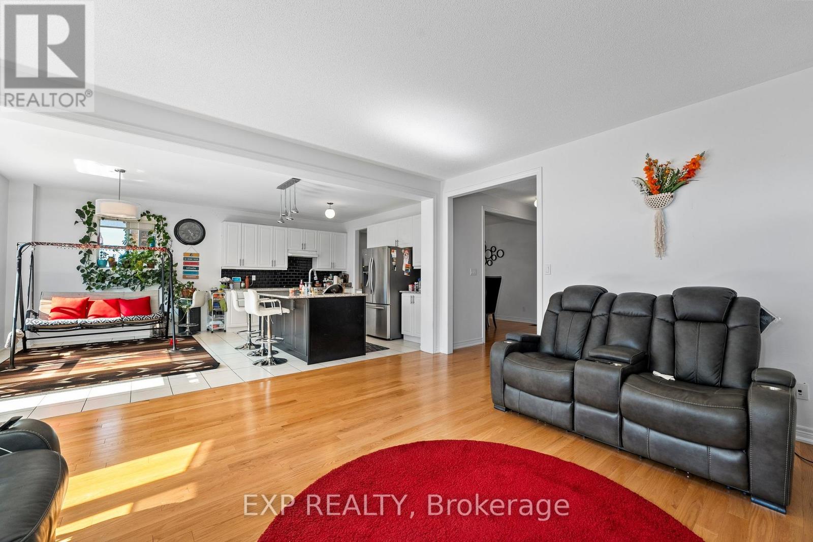 52 John Link Avenue, Georgina, Ontario  L0E 1R0 - Photo 11 - N12641082