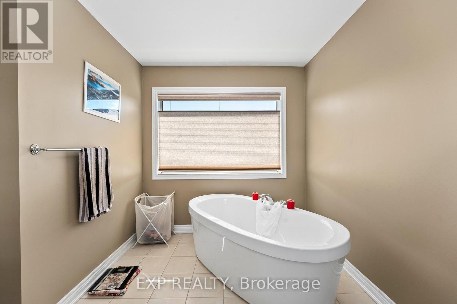 52 John Link Avenue, Georgina, Ontario  L0E 1R0 - Photo 23 - N12641082