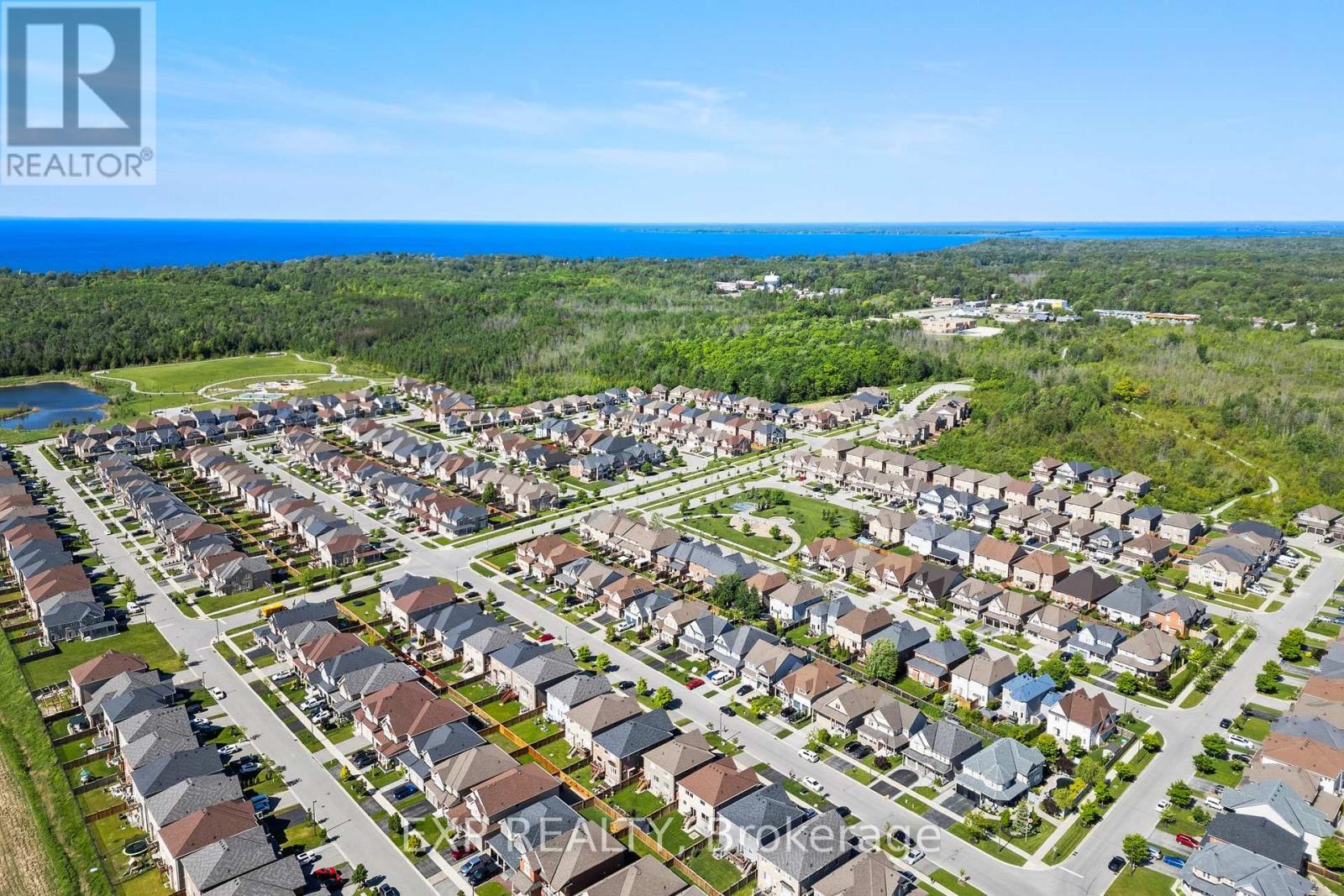 52 John Link Avenue, Georgina, Ontario  L0E 1R0 - Photo 3 - N12641082