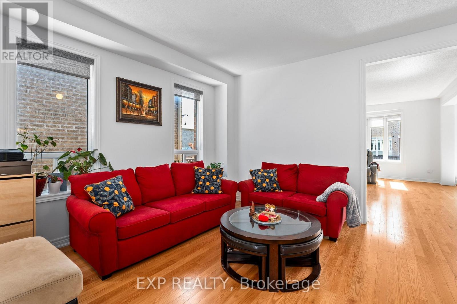 52 John Link Avenue, Georgina, Ontario  L0E 1R0 - Photo 6 - N12641082